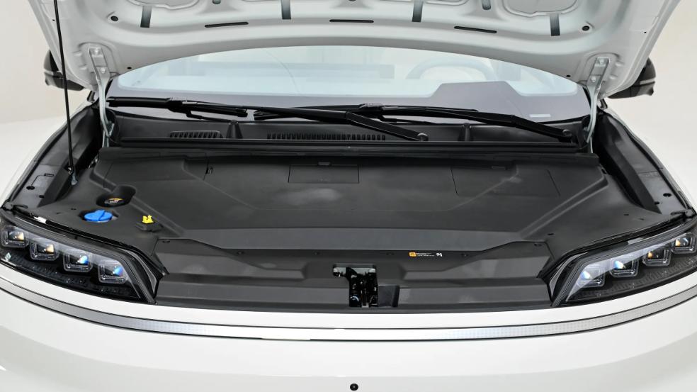 技术普惠重塑市场格局，11.98万起售，这款韩系车能买吗