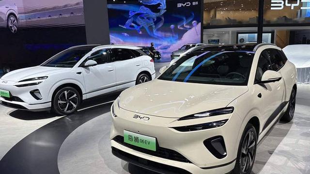 2025上海车展：比亚迪海狮06、海豹06等多款重磅车型首发亮相