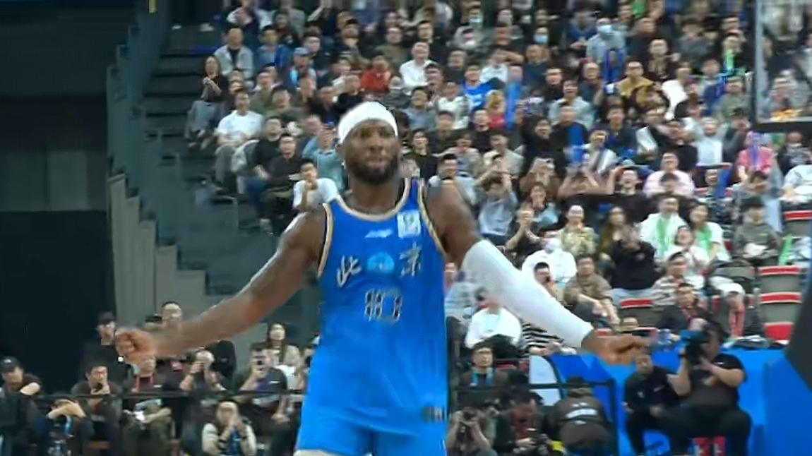 四连胜！北京渐入佳境力克深圳！