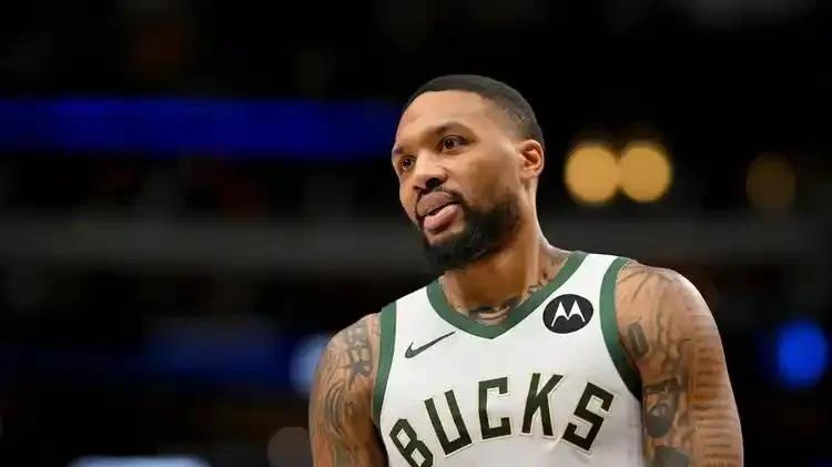 争议判罚，无法无天！雄鹿逆转快船，哈登伦纳德关键时刻隐身！