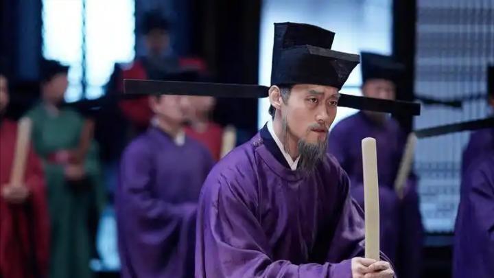 济公的传奇人生：从豪门公子到活佛