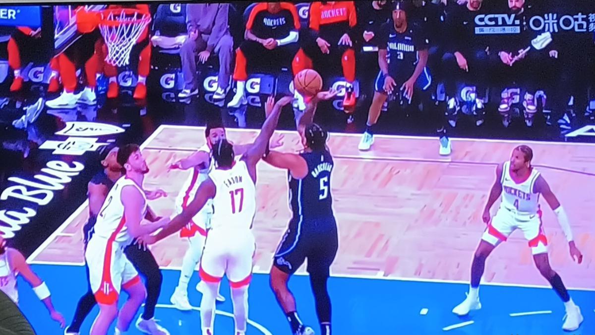 格林26分火箭队客场116：108击败魔术豪取联盟目前最长的八连胜！