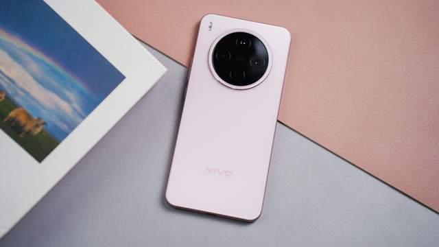 vivo Y500 Pro发布：售价1799元起！