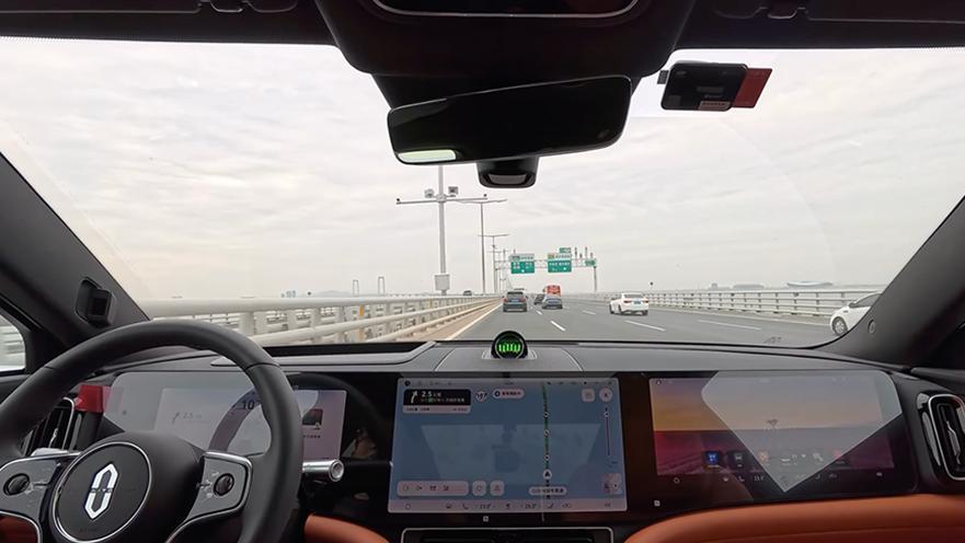 预售价涨8200元，新款问界M9换新雷达，已经预埋自动驾驶？