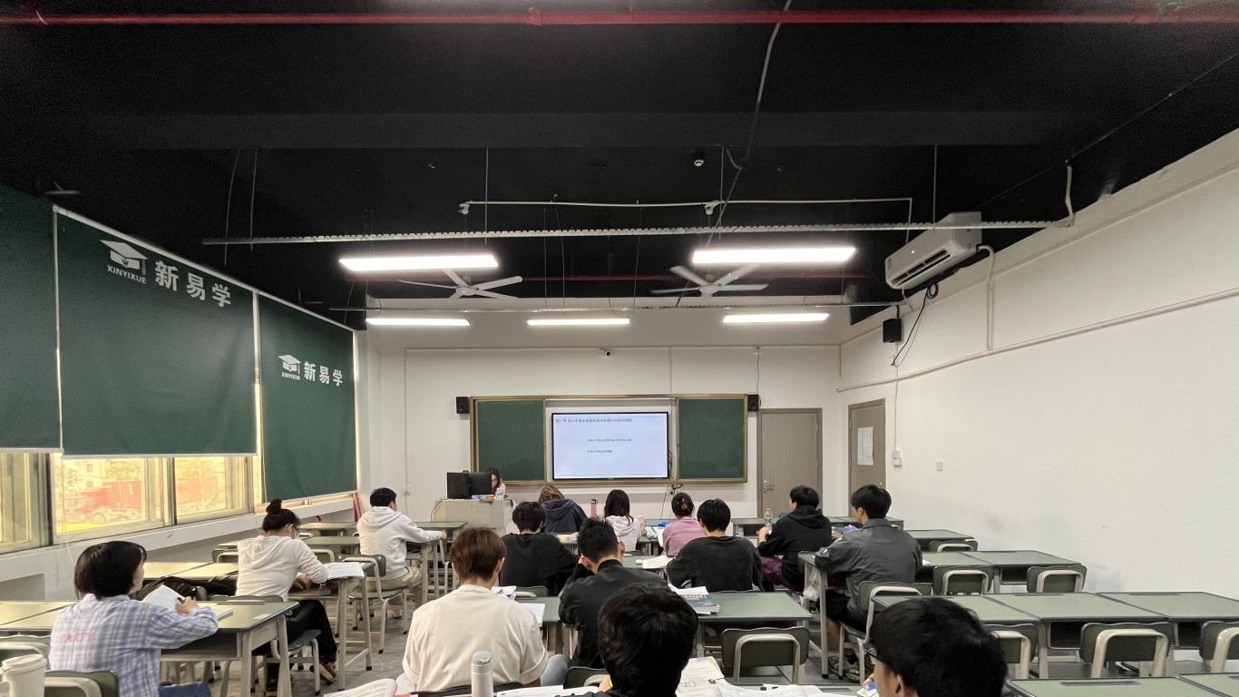 缩招8000余人！2025年广东省专插本招生计划各批次情况分析！对26考生有何影响？