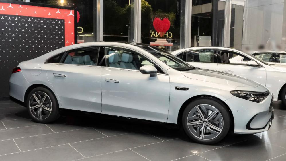 起售价24.9万元，纯电续航866公里，奔驰CLA EV上市