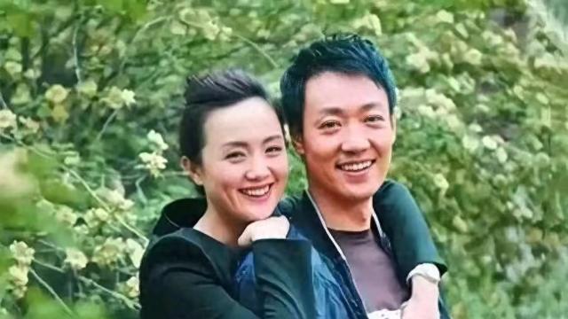 她是《送你一朵小红花》的陶慧，也是《贫嘴张大民的幸福生活》里裹着碎花裙，撑起全家的李云芳