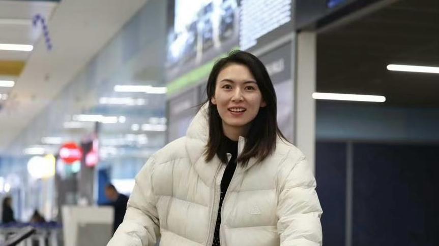再添一人！女排留洋国手增至8人，“排坛张柏芝”开始备战世俱杯