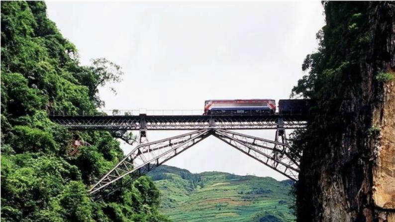 百年米轨：滇越铁路的时空之旅