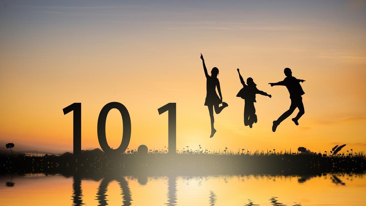 别再给爸妈买 “糖水酒” 了！干了这杯，让国庆家宴笑料翻倍