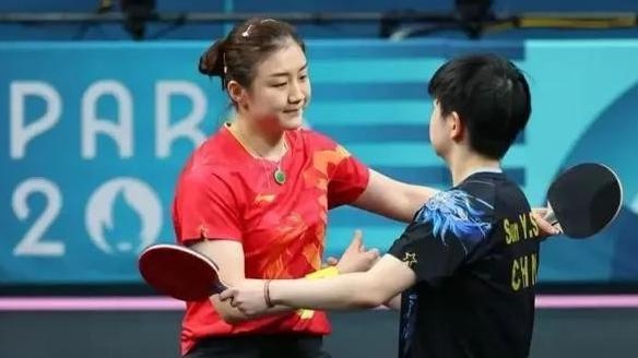 贺晓龙谈奥运女单决赛：孙颖莎被营销忽悠瘸了，陈梦不畏霸凌