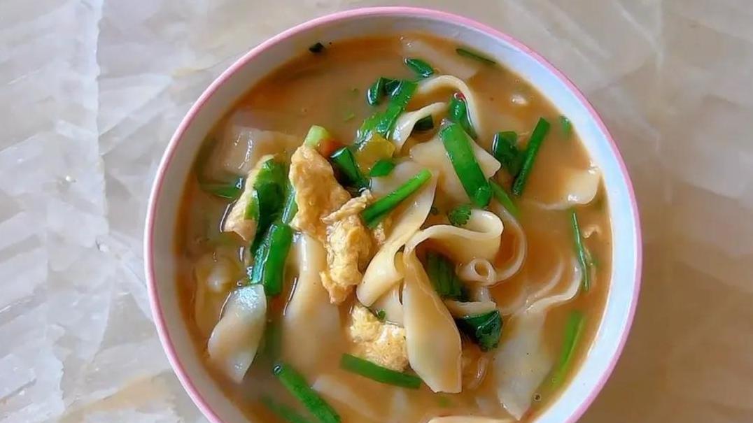 河南面条大揭秘：捞面稳居榜首，烩面为什么垫底？