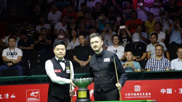 世界公开赛八强出炉！徐思输德比战！周跃龙连丢三局憾负希金斯！