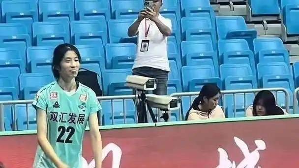 朱婷妹妹事件持续发酵，体育局正式回应：是正常的手续且合理合法