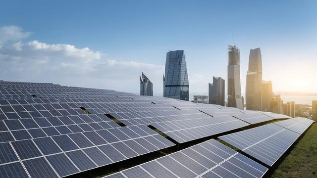 光伏工厂被开3500%罚单，这不仅是贸易战，更是规则权的“生死局”