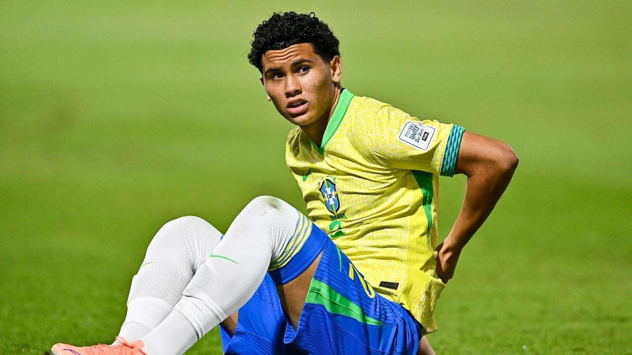 U17世界杯：5-4，巴西逆转进八强，彼得罗飙世界波救主，法国出局