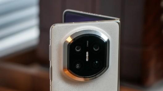 折叠屏也能当主力机？华为Mate X7用实力打消所有顾虑