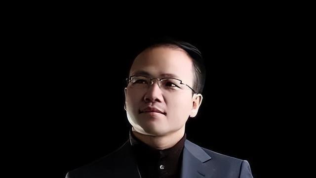 从郑总到真凶：撕开娱乐圈的美人鱼画皮