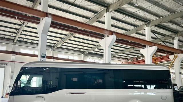 红旗国悦商务车，豪华大车，企业出行的大高配