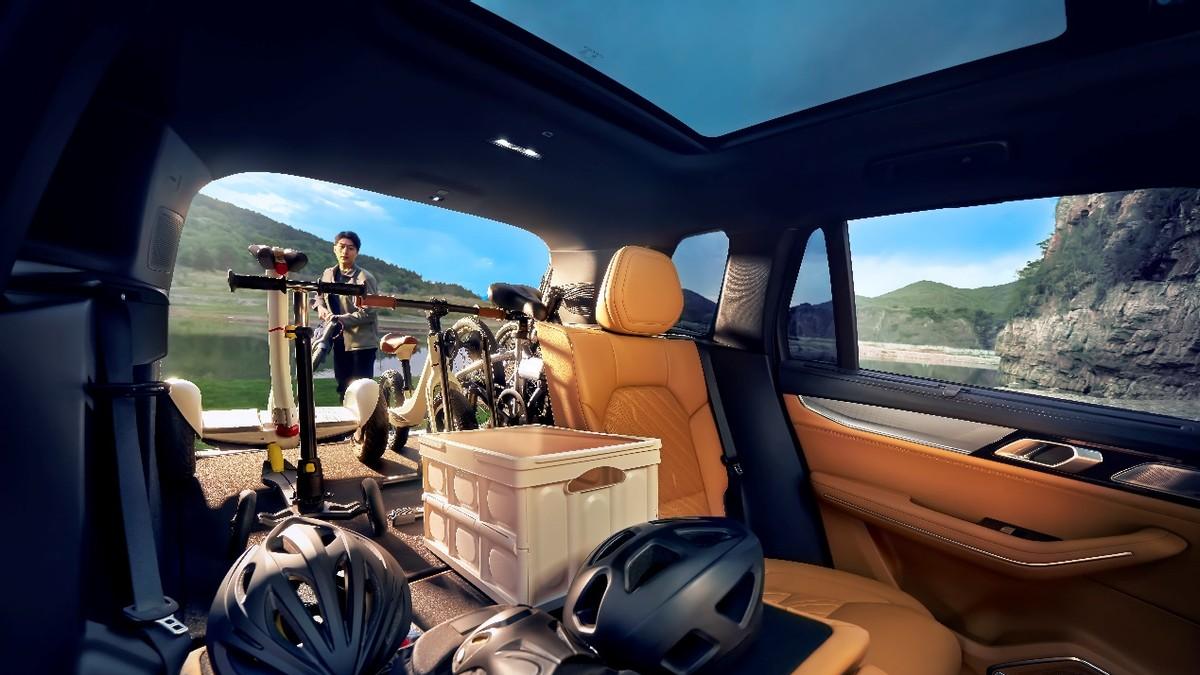 9月13日，领克09四驱运动版正式上市，限时专享价21.28万元