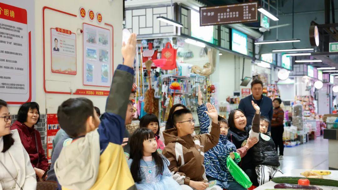亲子逛市场，乐享禅城农贸升级新体验
