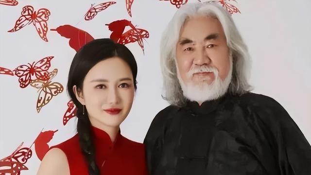 “小三风波、生子机器”，隐忍8年的杜星霖，给已婚女性上了一课