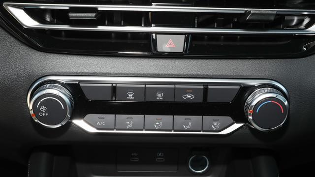 抄底价？24款日产天籁2.0L真心版落地12万+ ，油耗低，家庭优选