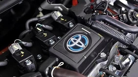 全新一代RAV4震撼来袭，丰田SUV再升级，都市驾驭新体验