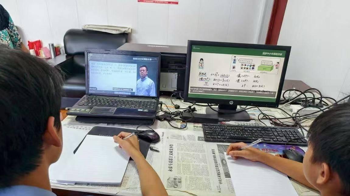 村部变“学堂” 群众心亮堂