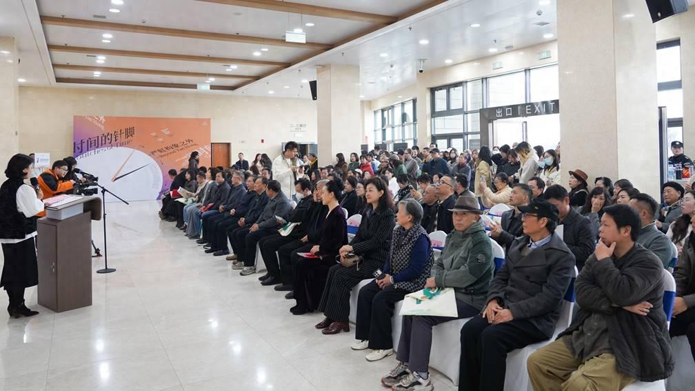 时间的针脚——严虹构像之外：开启艺术对话的2.0版本