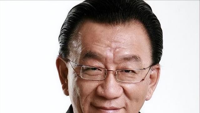 侯耀华被逐出师门，恢复牛群大师哥地位，两位关键人物一锤定音！
