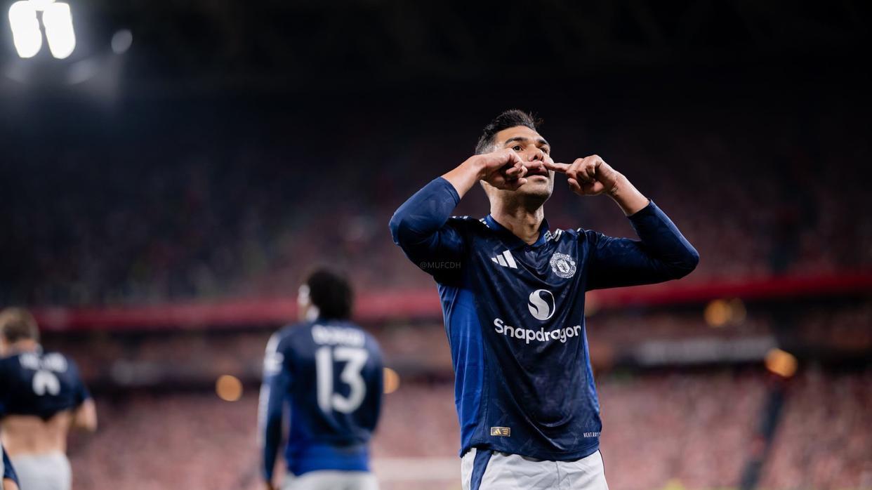 3-0！B费梅开二度，刷爆队史纪录，吊打主场龙，曼联晋级决赛在望