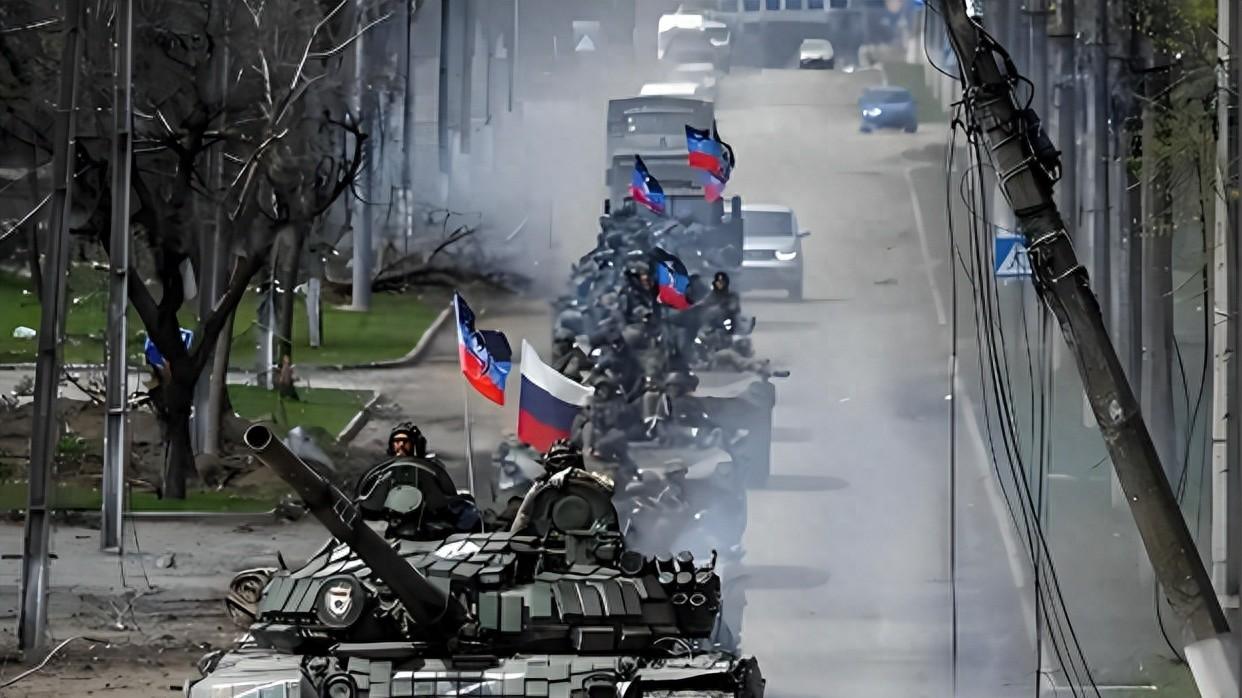 红军城覆灭进入倒计时，乌军发起空降作战，瞬间上演送人头大戏