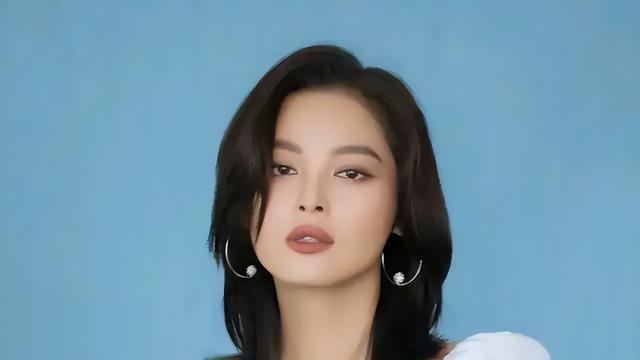 著名演员辛芷蕾：我的沧桑母亲，我的瘫痪父亲，我带泪的亲情