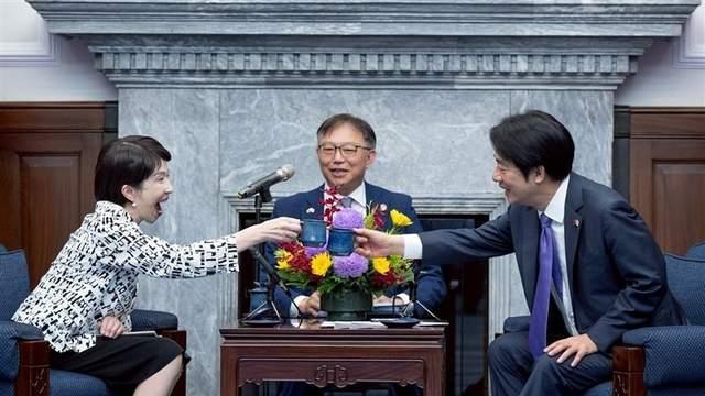 台当局备战台海冲突，福建舰精准踩点，海峡已现解放军身影