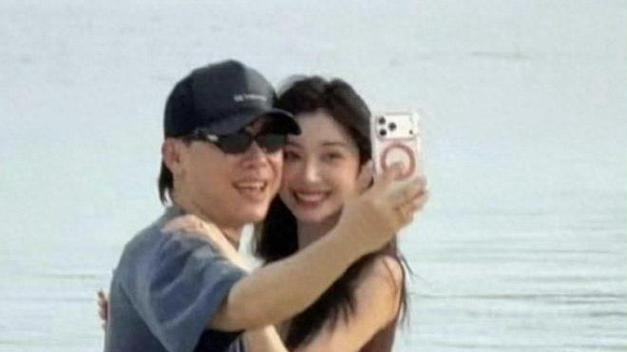 热搜爆了! 胡彦斌和易梦玲, 疑似恋情曝光