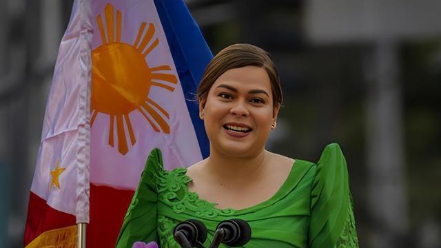 马科斯被催下台，莎拉弹劾案生变，第三国下场，准备接走杜特尔特