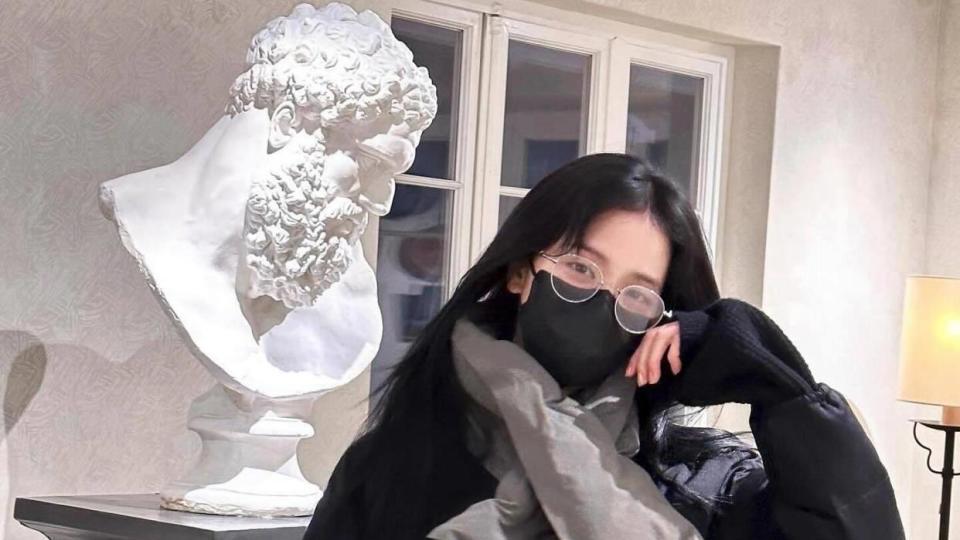 冬天穿搭难？学金智秀，保暖时髦两不误，这些秘诀快收好！