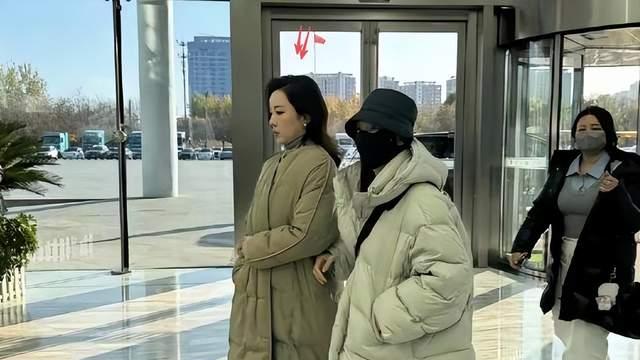 李思思离职央视后活出精彩！千万粉丝追捧，康辉当年早看透