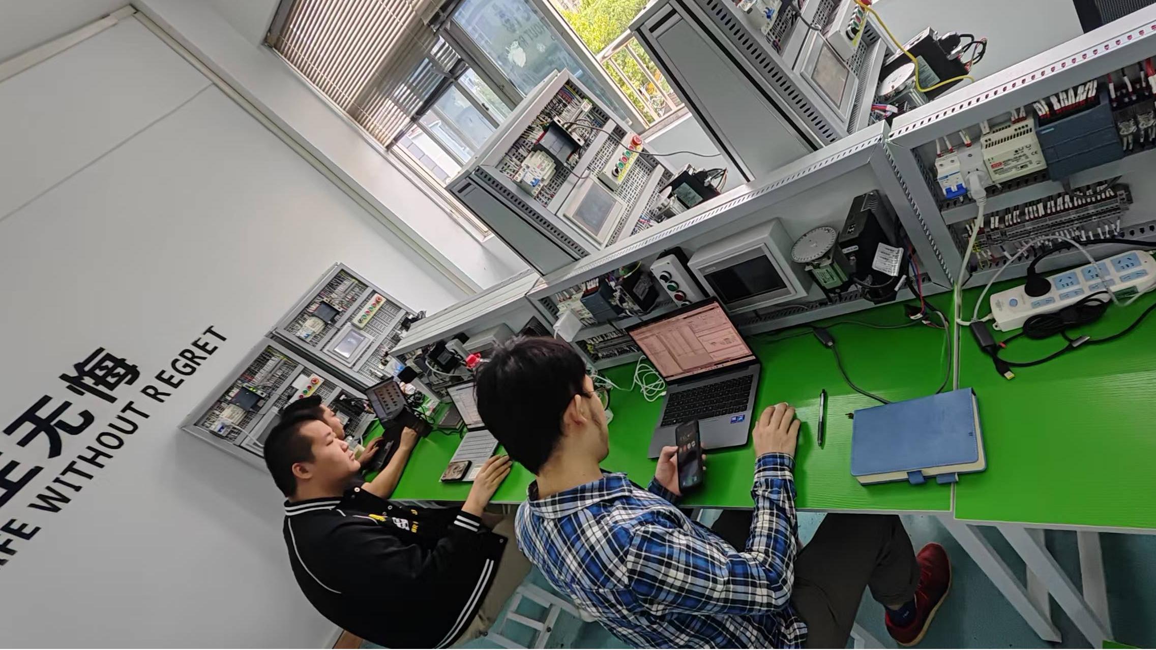 测评：武汉五大工业机器人培训机构证书含金量解析