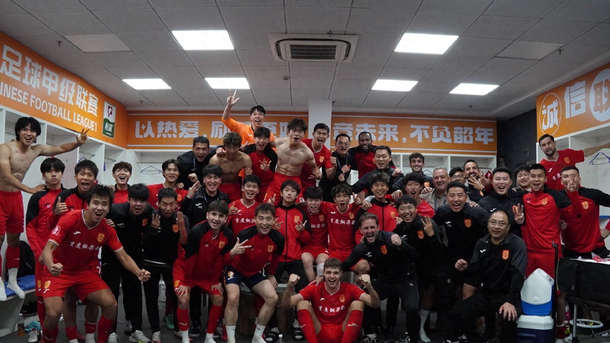 进攻一般&防守在线，詹姆斯砍21分11板7助，关键时刻抢断华子