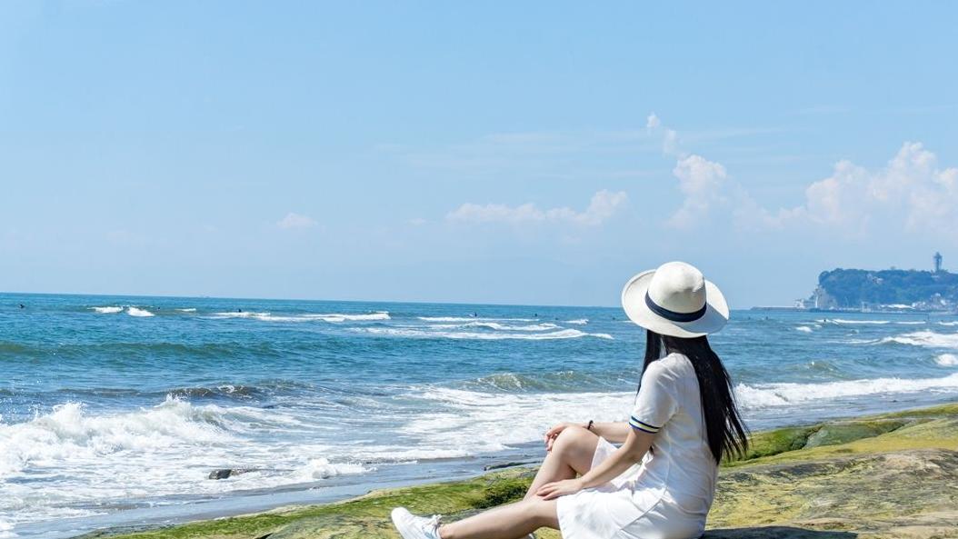 家境贫困的漂亮女孩为何难以安然成长？父母该如何应对？