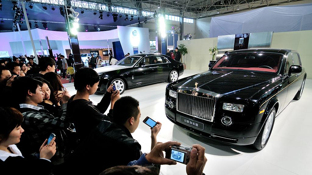 《豪车品牌背后的故事：传承与创新》