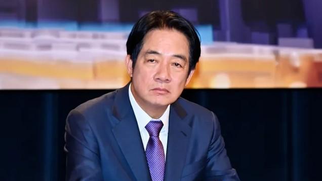 刚被中国点完名，马科斯还不消停，修改30多年规定，要钻台湾空子