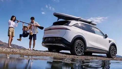 在欧洲主场赢下"安全考试"，极氪7X玩的是价值观输出