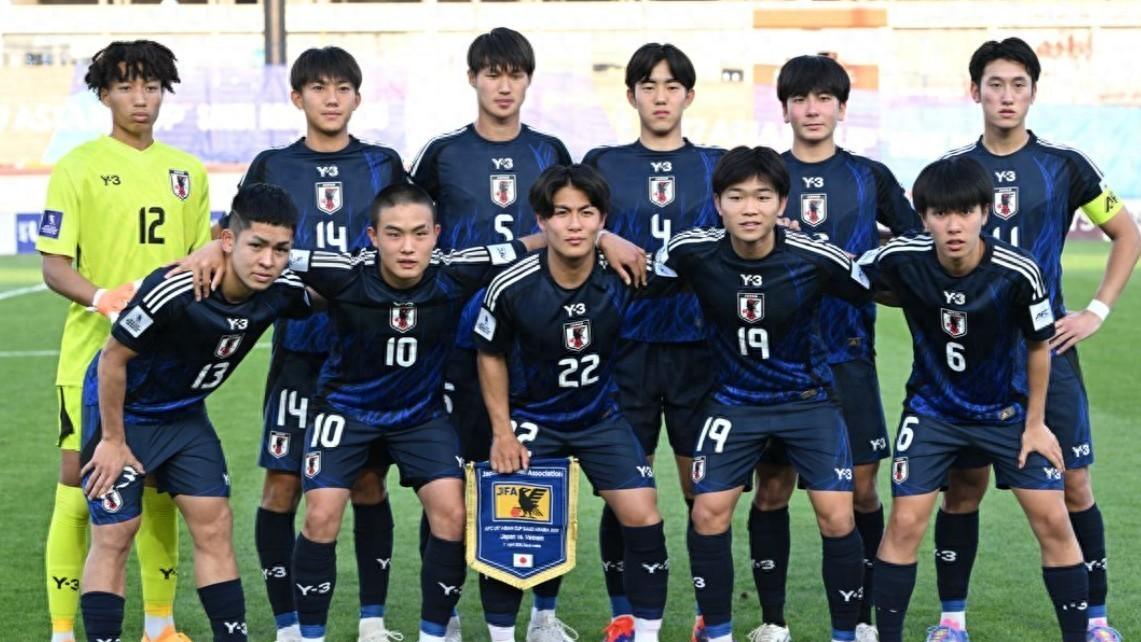 1-1！亚洲杯大冷：越南压哨绝平日本，印尼2连胜出线，冲进世界杯