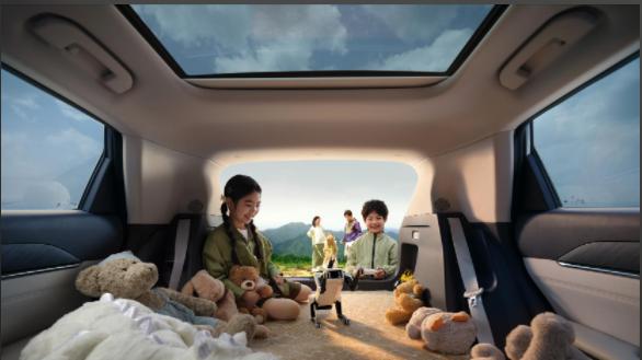 东风示界06长沙试驾营以“法式底盘魔术”圈粉家庭用户 ——湖南高翔十一周年智控体验营引爆纯电市场新热