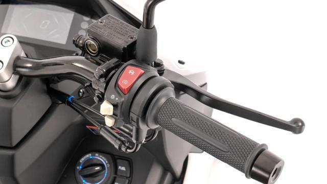 9999元平替雅马哈Augur！古思特穿山甲越驰150上，9L油箱+ABS真香