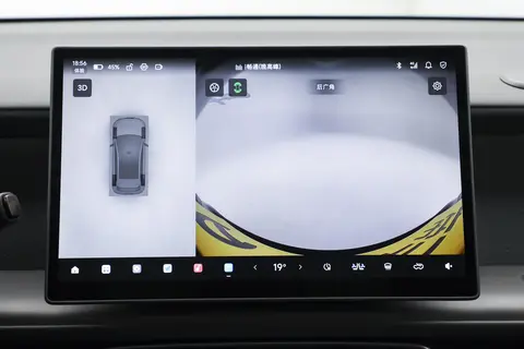 零跑 Lafa5 2026 款 605 Max 真实体验：年轻人的质感轿跑，贵得有道理