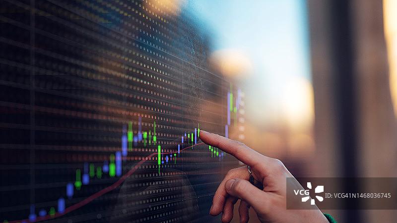 悬壶金翁：12.1黄金日内先空后多，把握好节奏